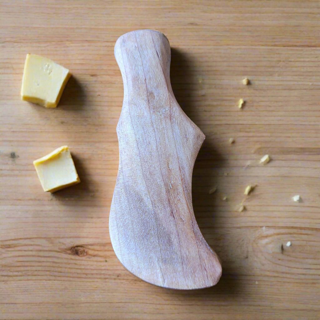 Wooden Knives, spatulas & salad servers by WyldeThought
