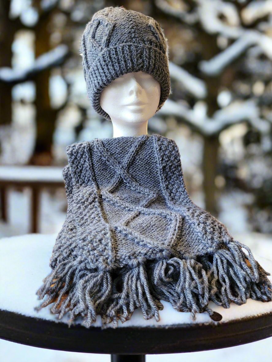 Marian O Connell - Handknits