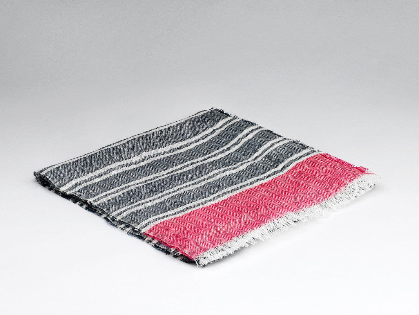 Mc Nutt of Donegal Linen Scarves