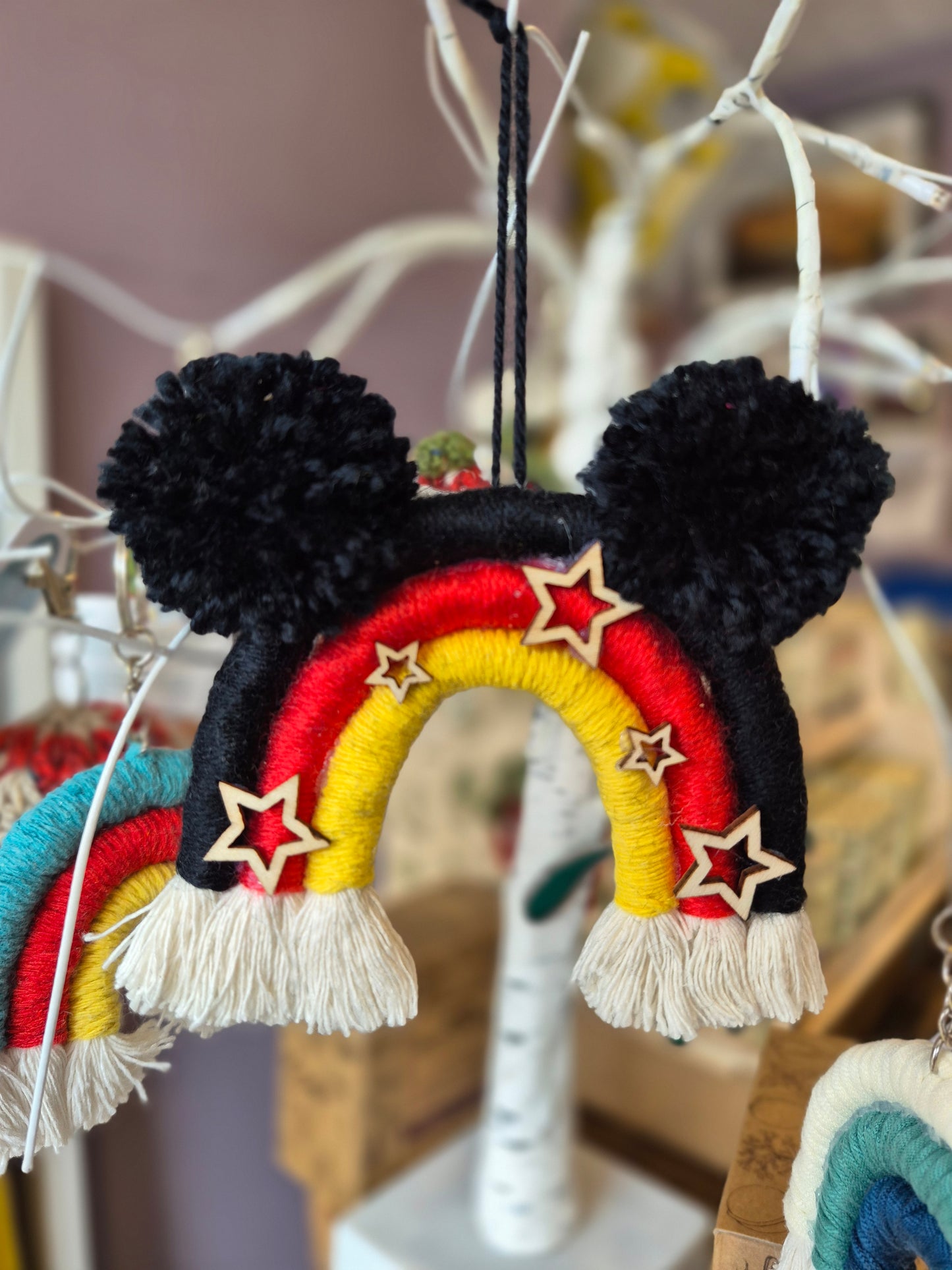Knots For You - Macramé rainbows