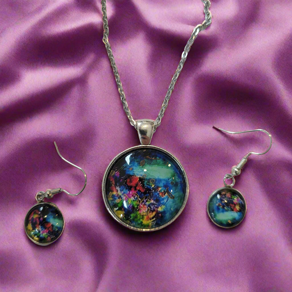 Margaret Rattigan - Glass pendant and earrings set