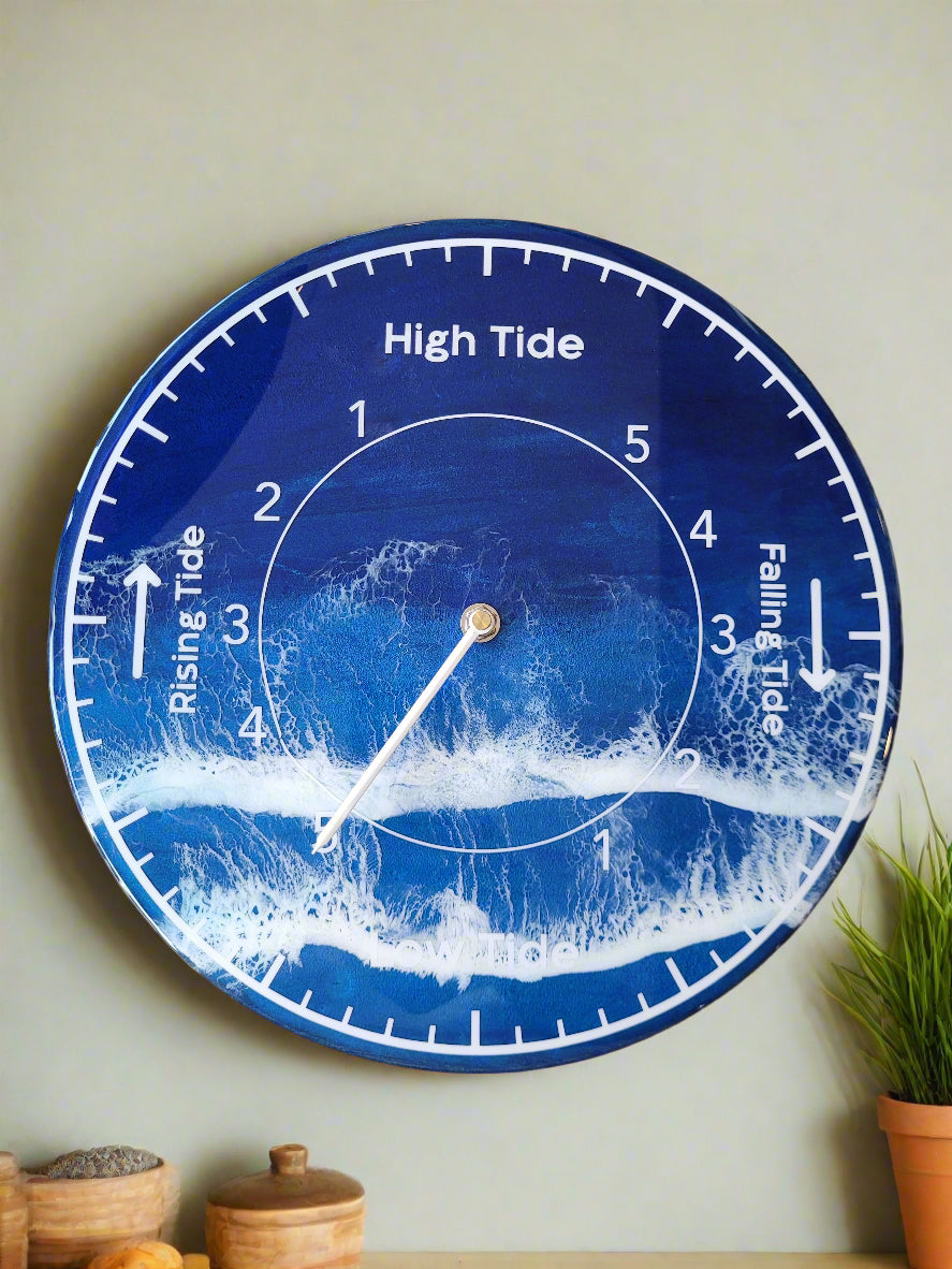 Lisa Hughes Resin Art
