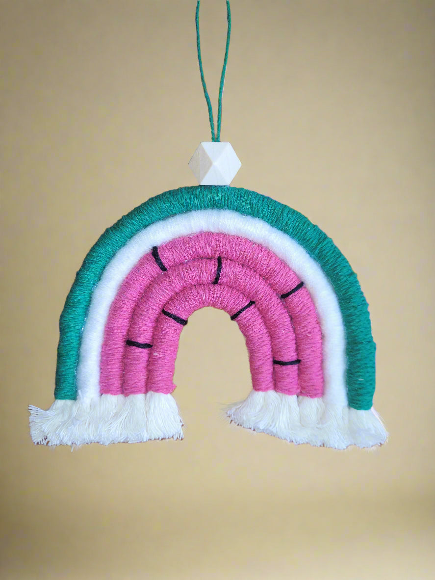 Knots For You - Macramé rainbows
