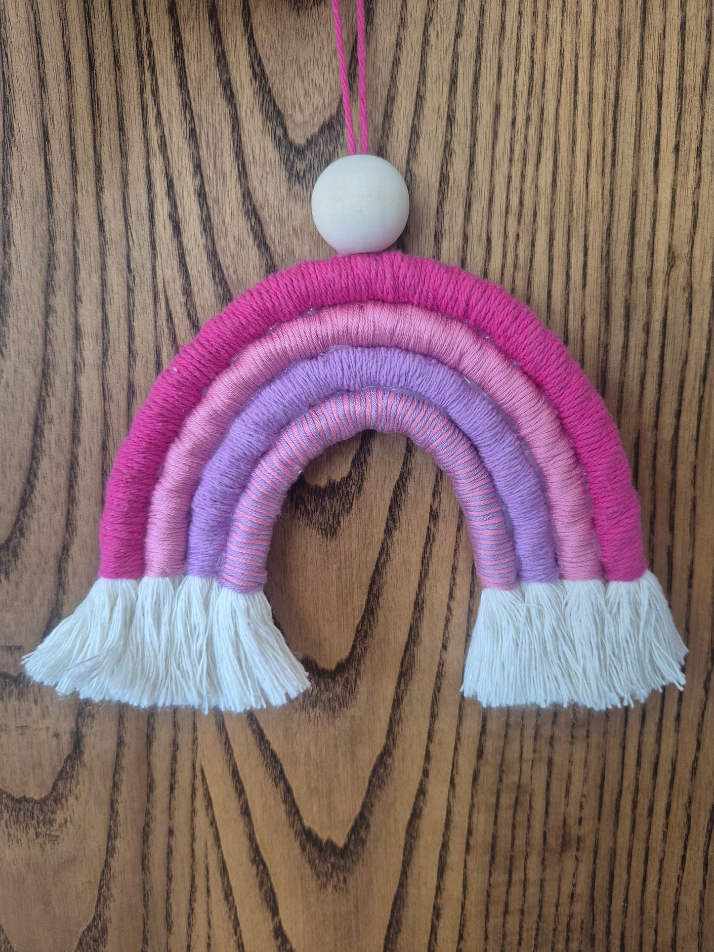 Knots For You - Macramé rainbows