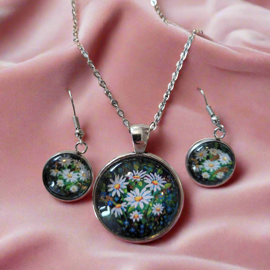 Margaret Rattigan - Glass pendant and earrings set
