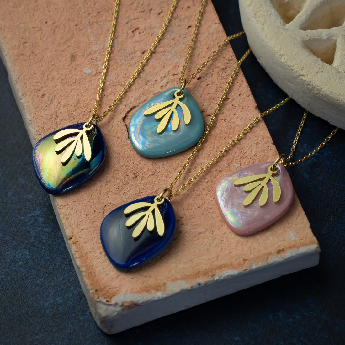 DANÚ - Matisse Pebble Necklace