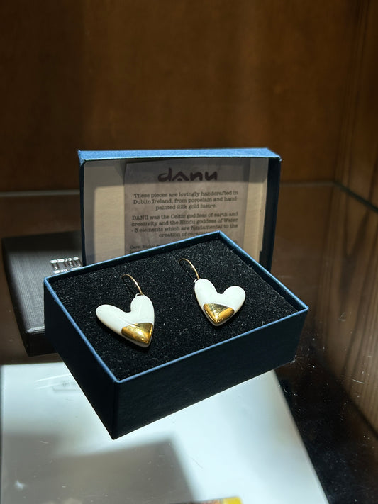 Danú - Heart Earrings