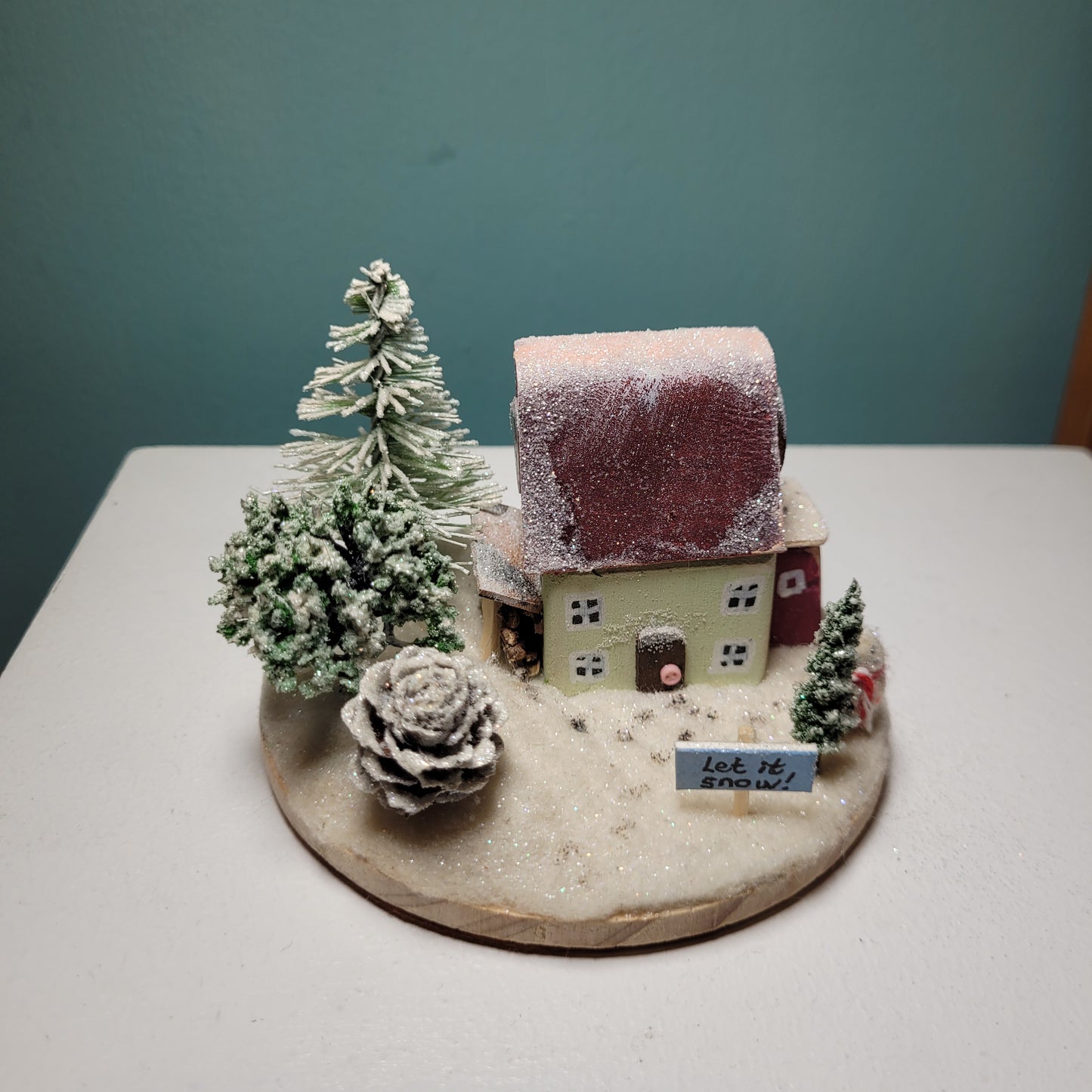 Miniature Christmas Houses - Asgard Arts