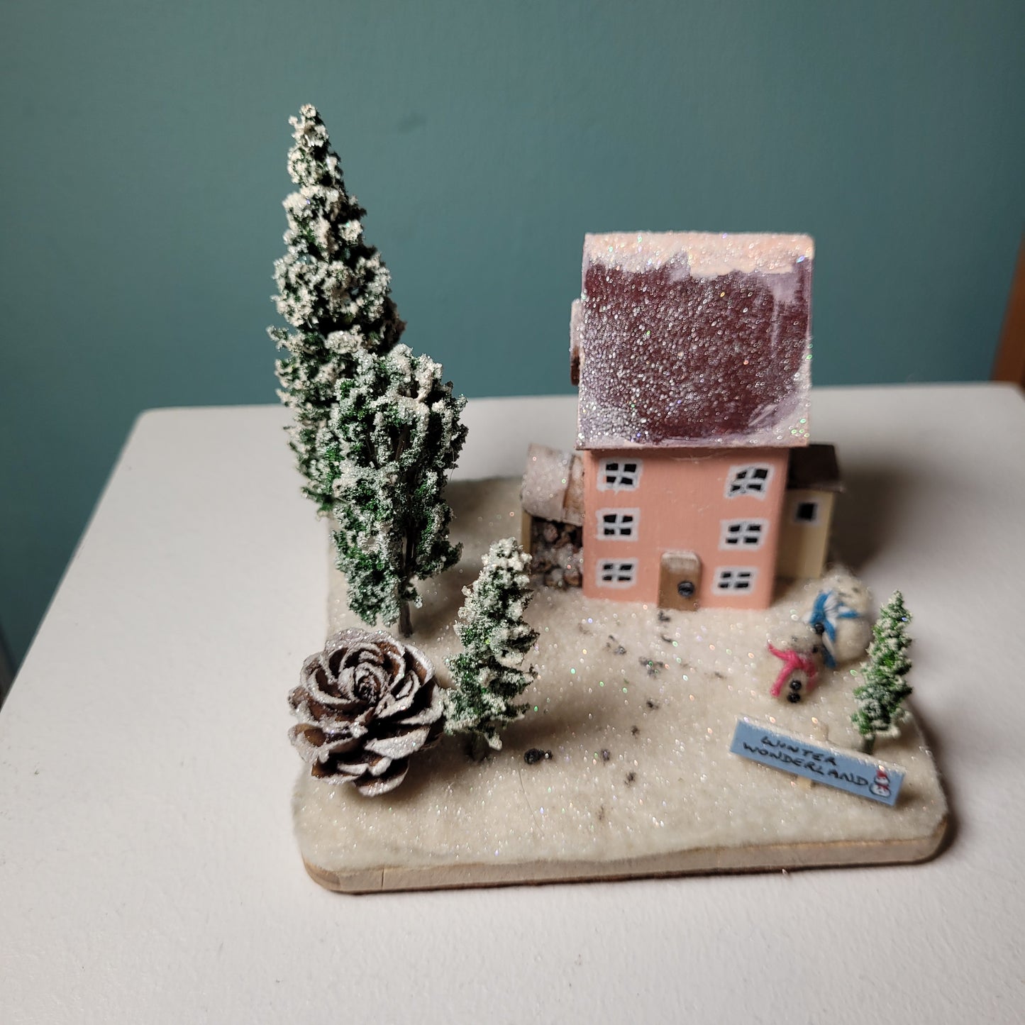 Miniature Christmas Houses - Asgard Arts