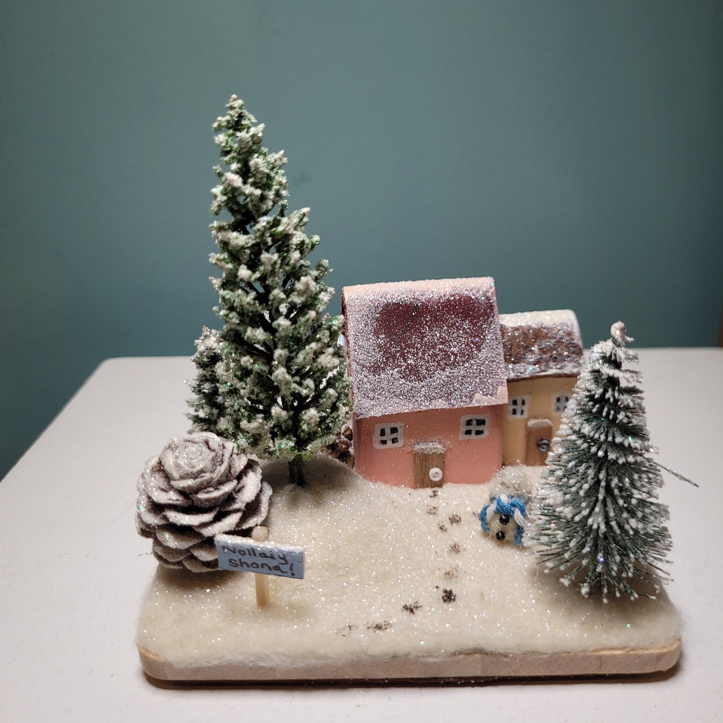 Miniature Christmas Houses - Asgard Arts