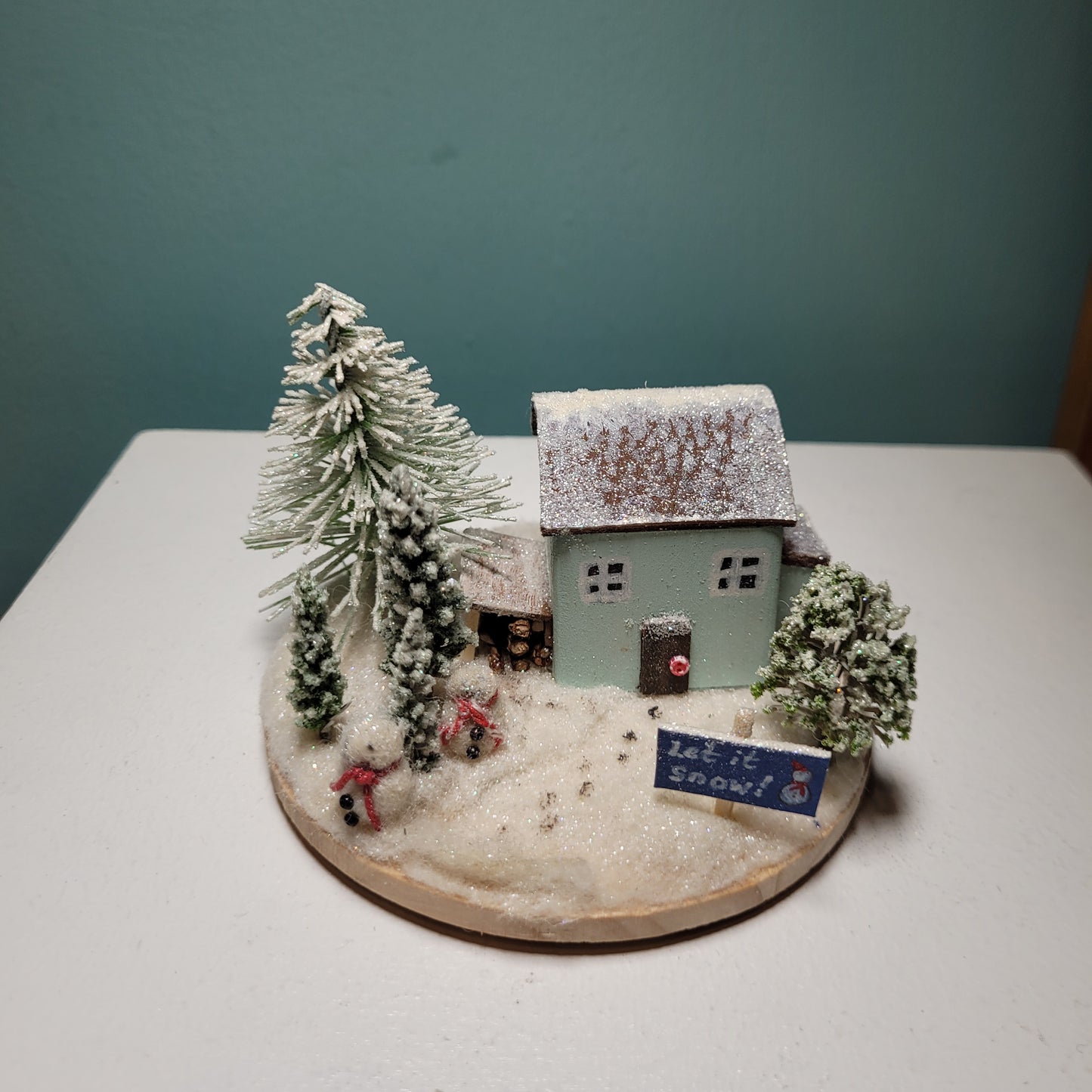 Miniature Christmas Houses - Asgard Arts