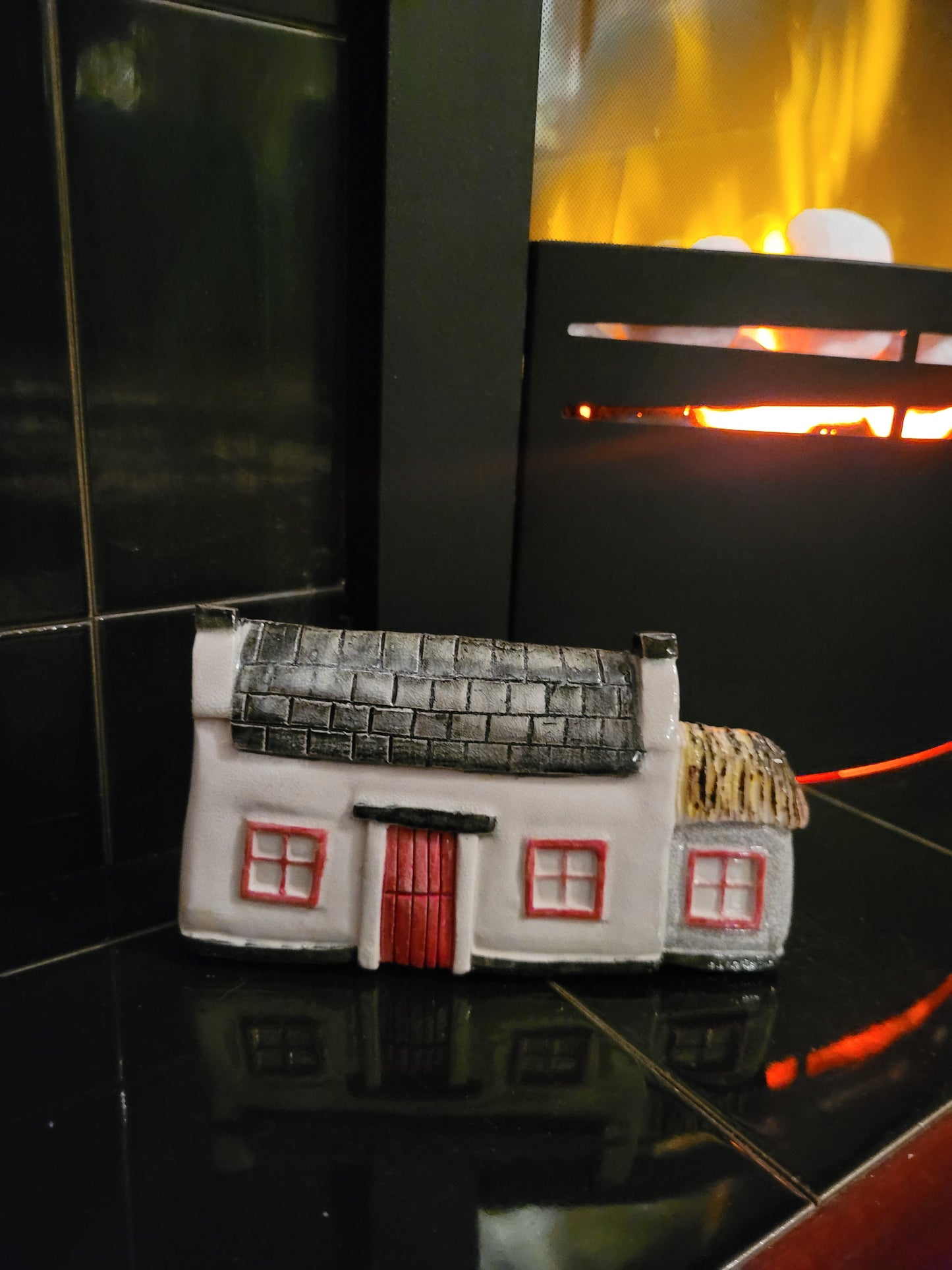 Ceramic Irish Cottage - Lough Melvin Studios