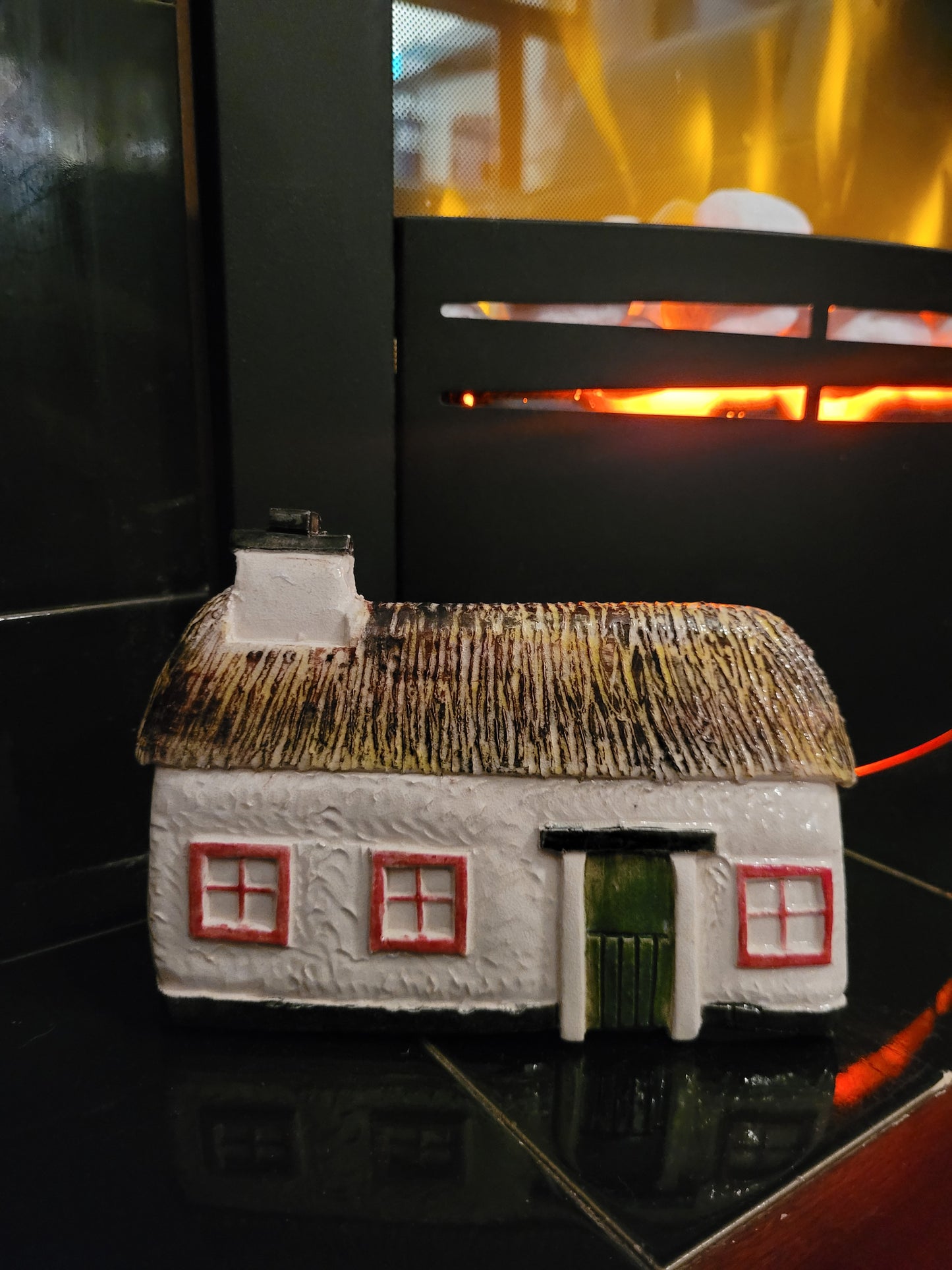 Ceramic Irish Cottage - Lough Melvin Studios