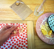 Load image into Gallery viewer, DIY Beeswax Wrap Kits

